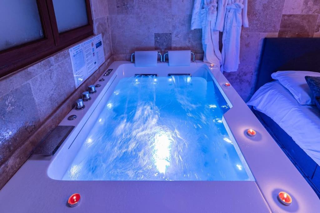 Bed & Spa - La Parenthese Topdestination-Dijon - Centre Ville - Classe 3 Etoiles Dış mekan fotoğraf